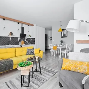 https://apartament-granitica-nellin.zakopanehotels.org