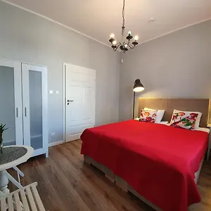 https://pokoje-krlowej-jadwigi.sopothotels.com